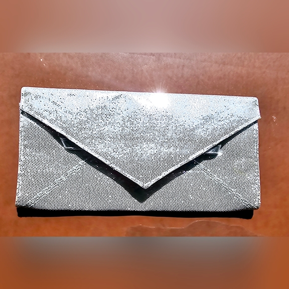 Victoria's Secret silver metallic Disco envelope clutch formal special occasion - Picture 3 of 14